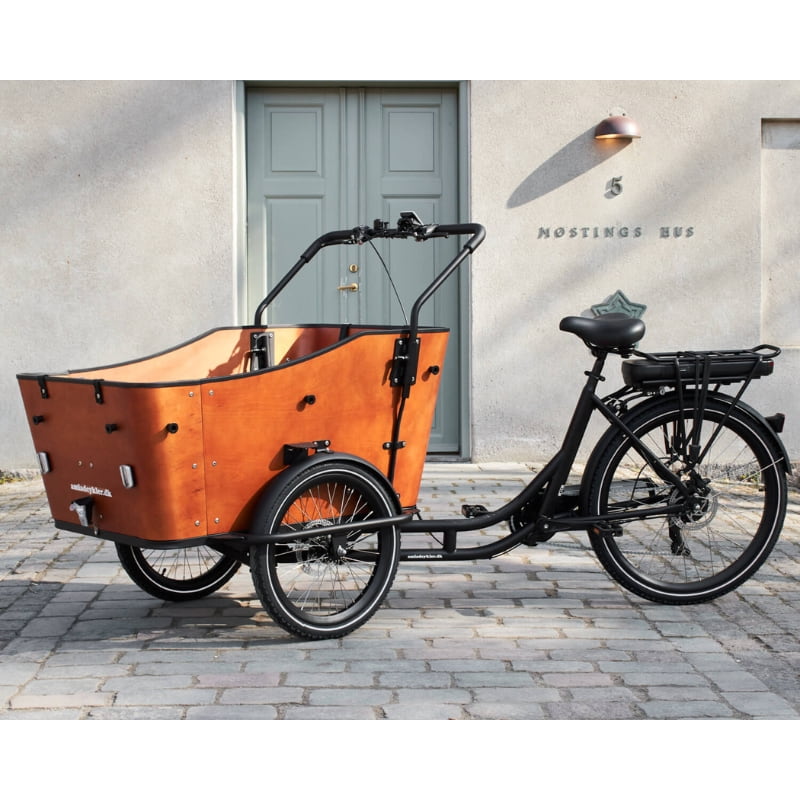 Amcargobikes Ultimate Harmony Cargo E-Bike Front Profile Angled Biew